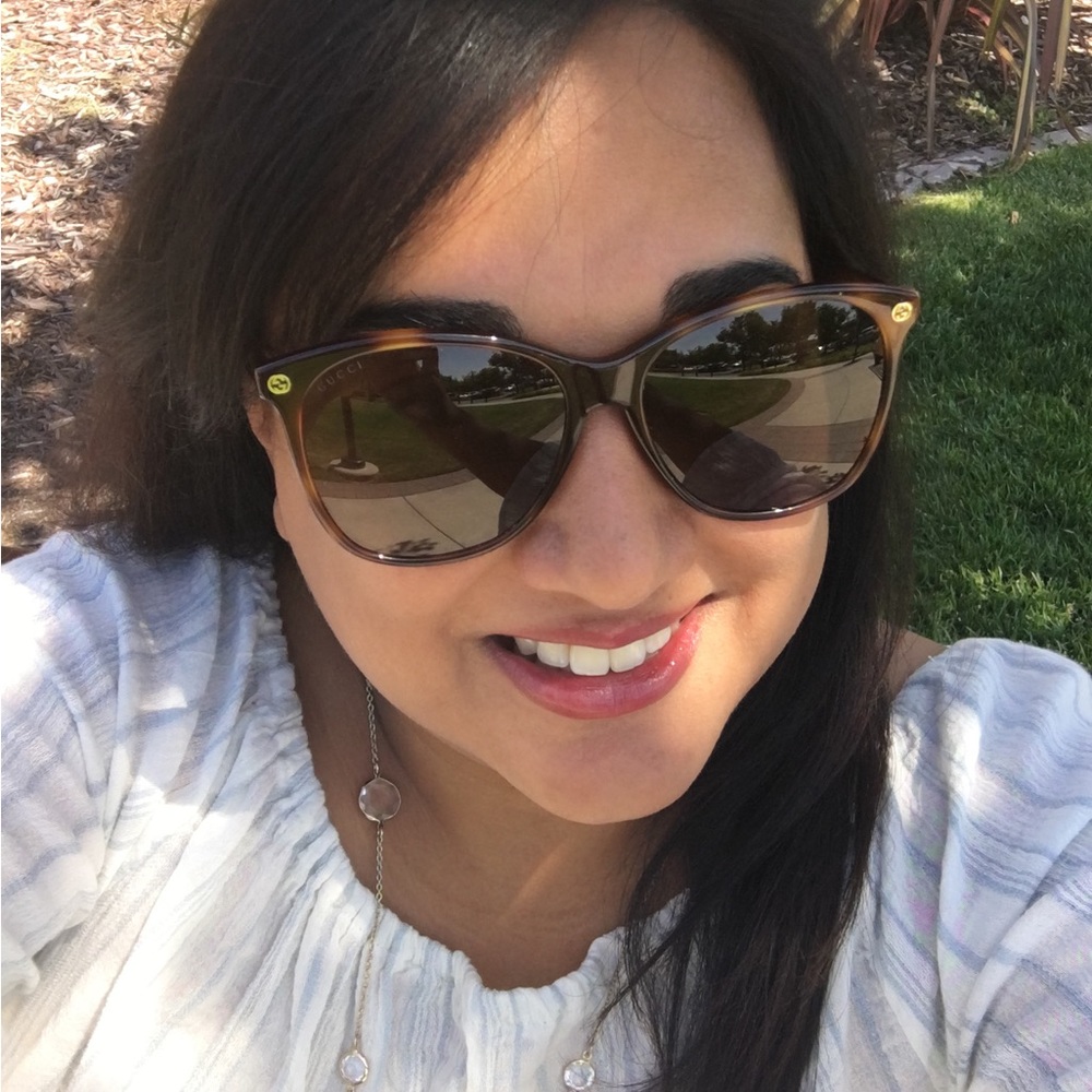 Meet your Posher, Reena